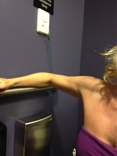 Support bar above shoulder level.